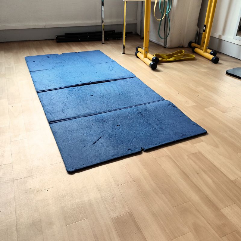 Ancien tapis de sport